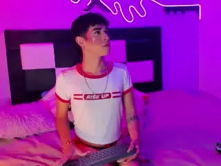 Xlovecam Sex Cam of BriggitteLove