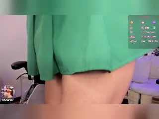 Xlovecam Adult Webcam of KarolElegance