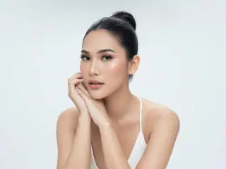 Xlovecam Live Sex Cam of SofiaCumness