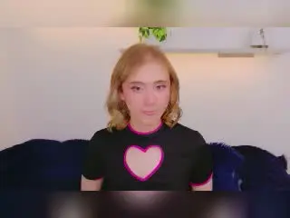 Xlovecam Free Live Porn of SeraphinneX