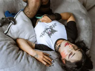 Xlovecam Watch Live Sex Cams of NoemiSky