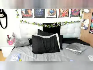 Xlovecam Free Porn Cam of NoemiSky