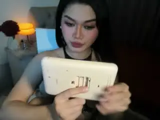 Xlovecam Live Sex of MiacoCoa