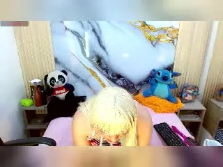 Xlovecam Sex Cam of SweetNatashaX