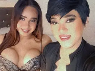 Xlovecam Adult Webcam of ValAndTheSexyest