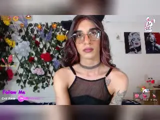 Xlovecam Sex Chat of KrissiriWat