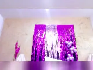 NohemiWon from xlovecam