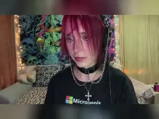 Xlovecam Sex Cam of DarlineHalasz