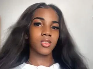 MiaDeseo from xlovecam