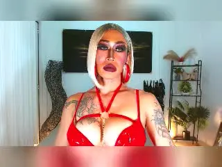 Xlovecam Live Porn of QueenOfMajestique