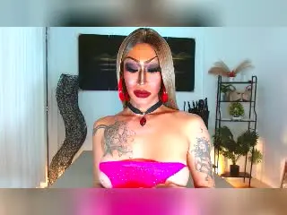 Xlovecam Live Sex Cam of QueenOfMajestique