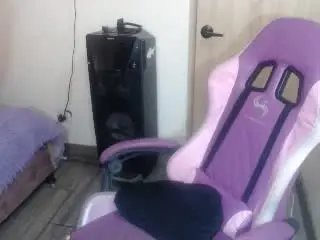 Xlovecam Private Sex Chat of RoxyRoxxan