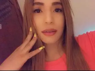 Xlovecam Sex Cam of AndreaHotBigCock