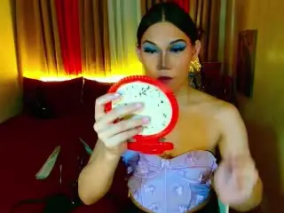 Xlovecam Sex Cam of KellyShemale