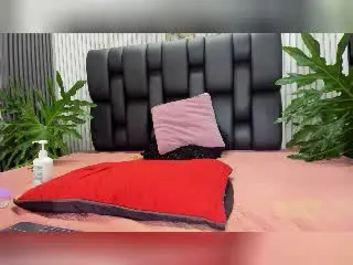 Xlovecam Free Live Porn of PamelaKander