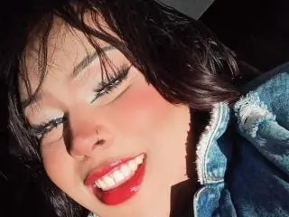 Xlovecam Free Live Porn of OrlysHot