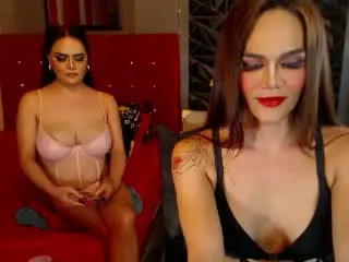 Xlovecam Live Sex Cam of TwoBombShell