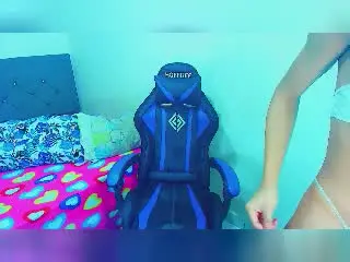 Xlovecam Adult Webcam of Allisonth
