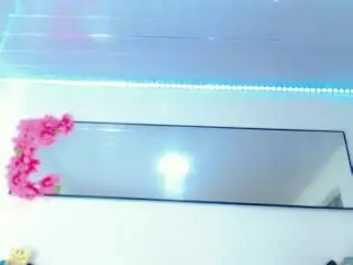 Xlovecam Sex Cam of KateHadid